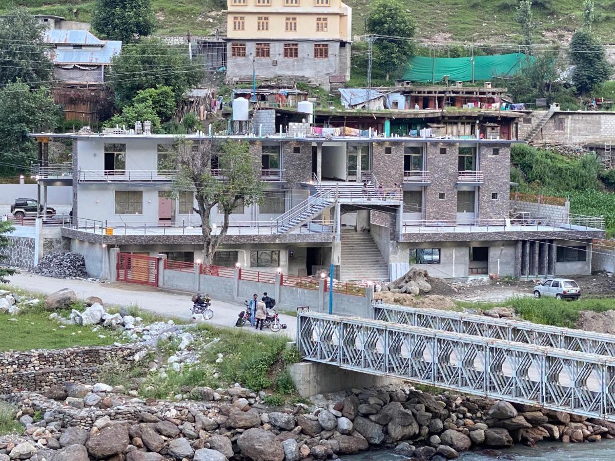 River Garden Hotel And Resort Naran Exteriér fotografie